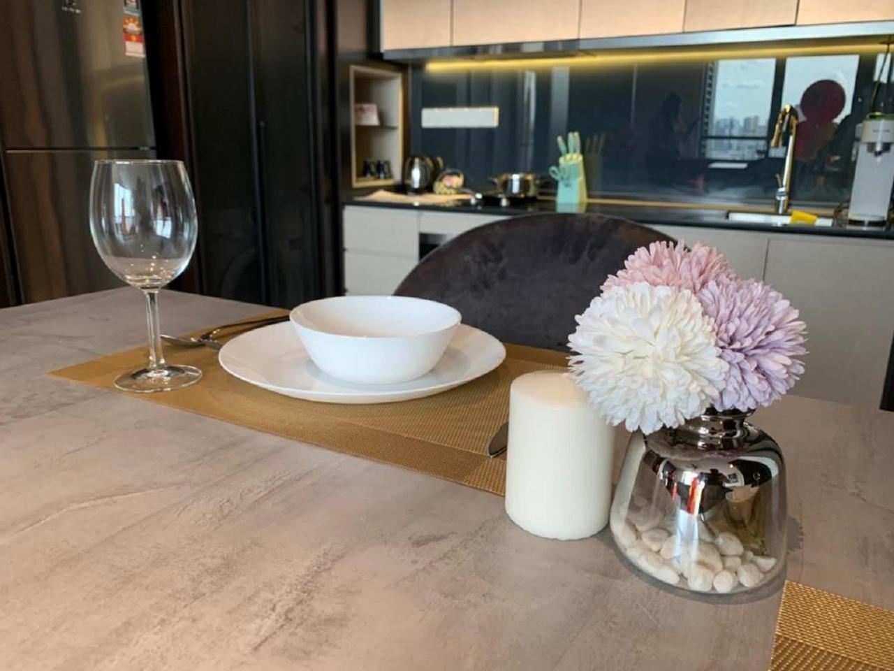 Luxury At Scarletz Apartment *