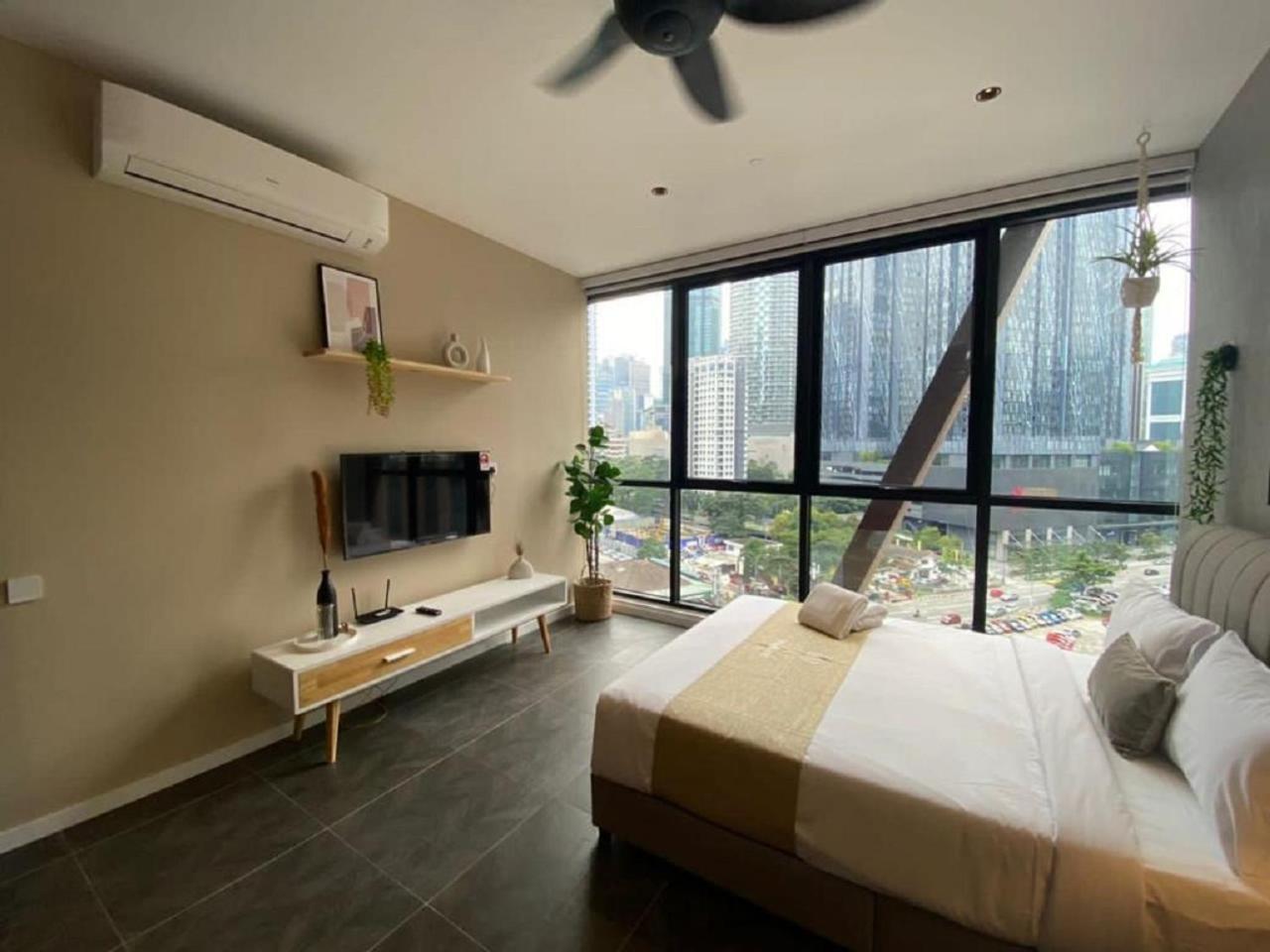 Luxury At Scarletz Apartment *